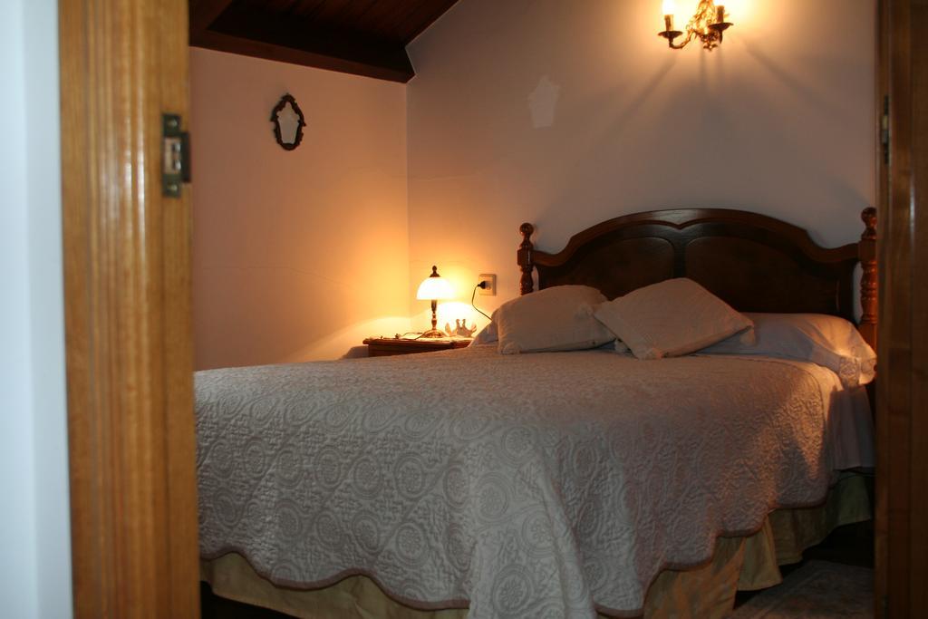 Apartamentos Rurales El Ferreiron Castropol Exteriér fotografie