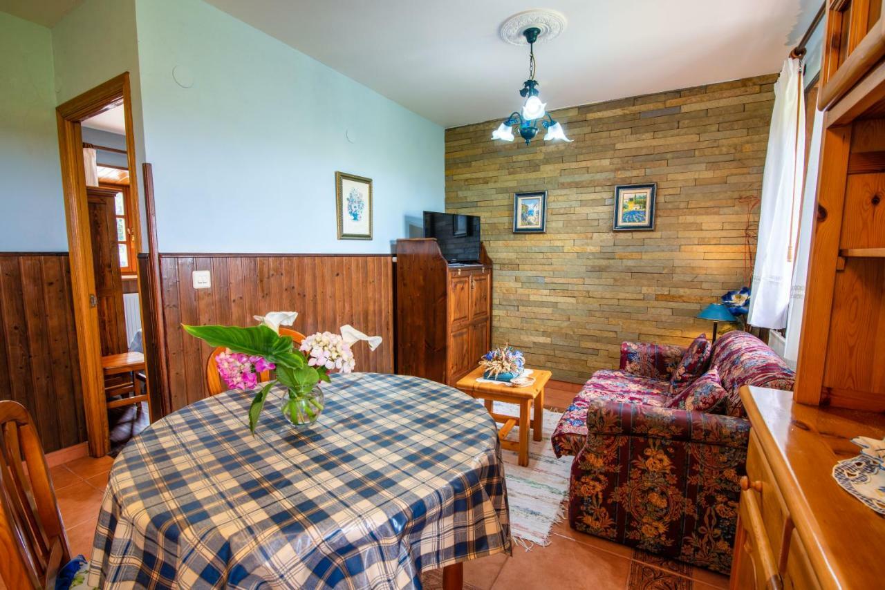 Apartamentos Rurales El Ferreiron Castropol Exteriér fotografie