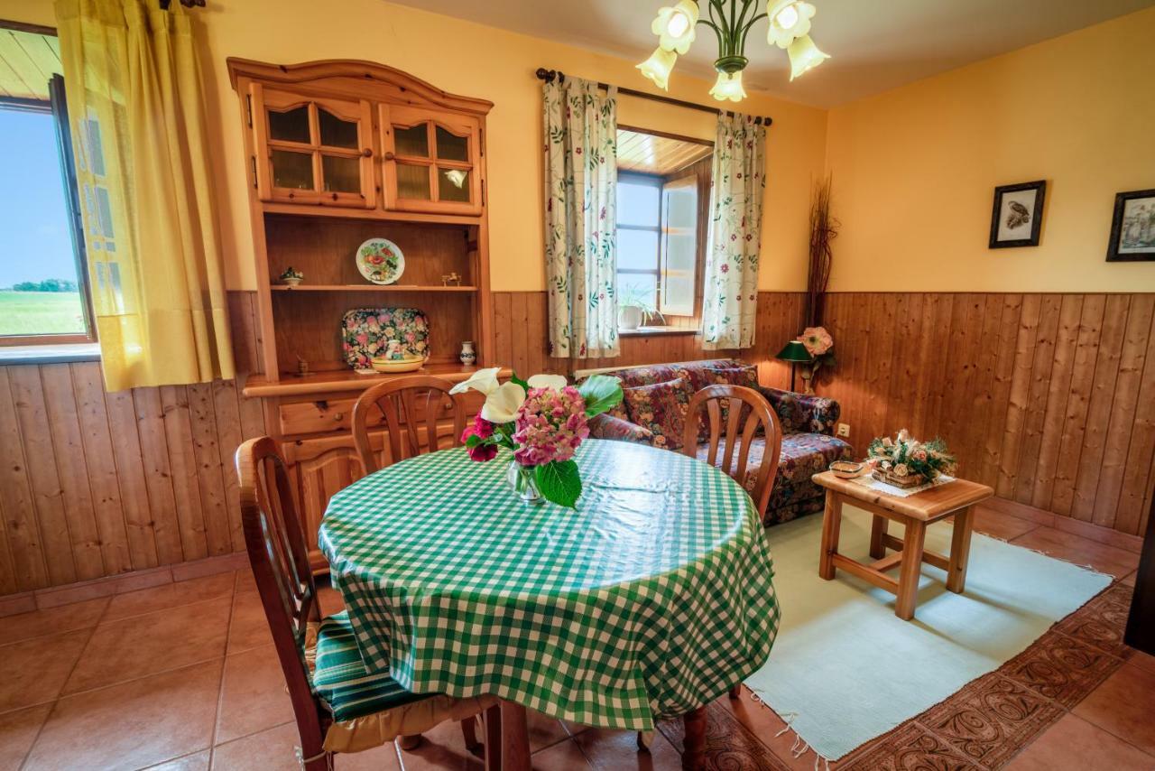 Apartamentos Rurales El Ferreiron Castropol Exteriér fotografie